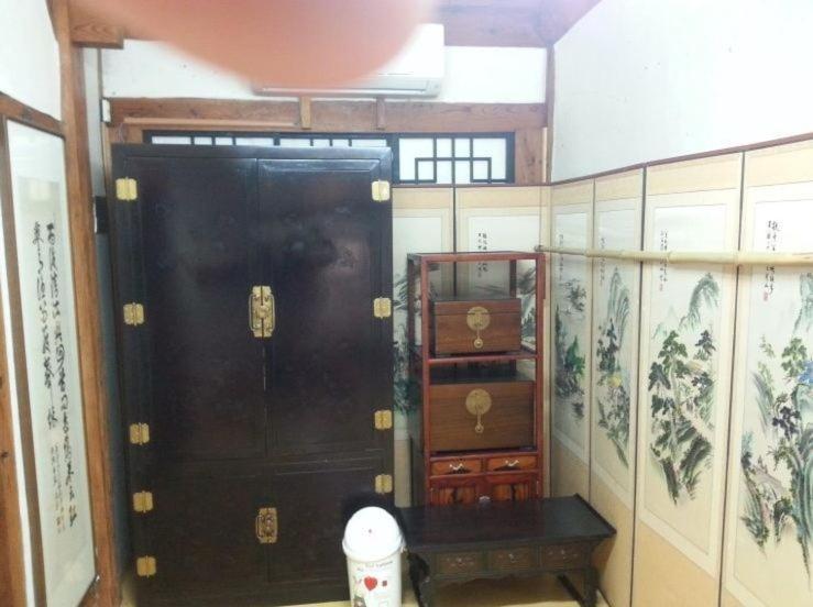 Hotel Goseong Choi Pilgan'S Old House Zimmer foto